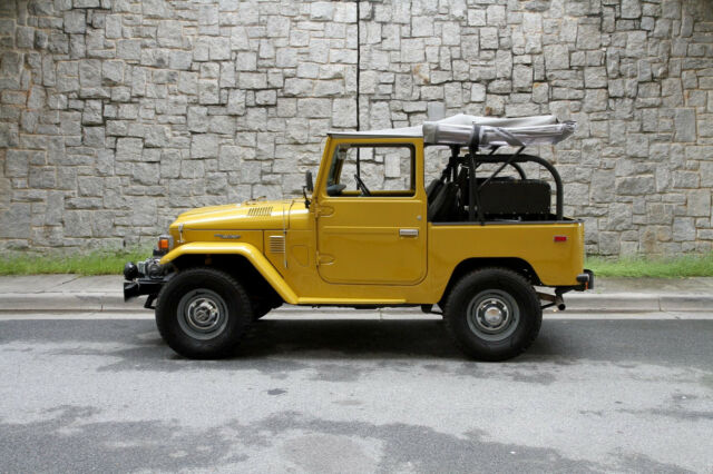 1976 Toyota Land Cruiser FJ40 - photo 6