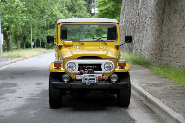 1976 Toyota Land Cruiser FJ40 - photo 9