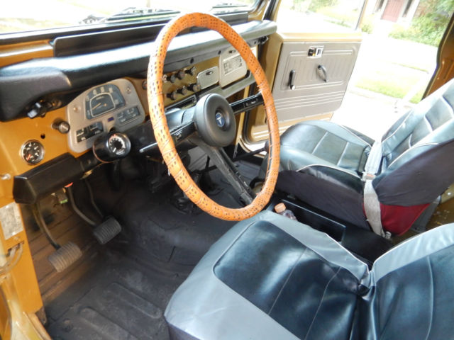 1976 Toyota Land Cruiser FJ40 - photo 12