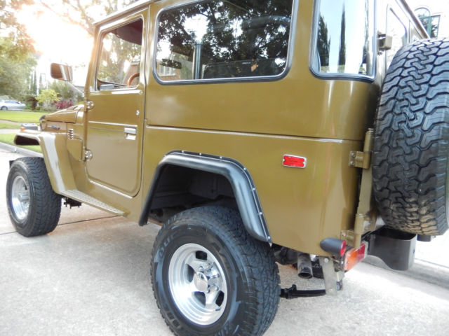 1976 Toyota Land Cruiser FJ40 - photo 6