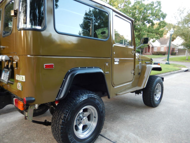 1976 Toyota Land Cruiser FJ40 - photo 7