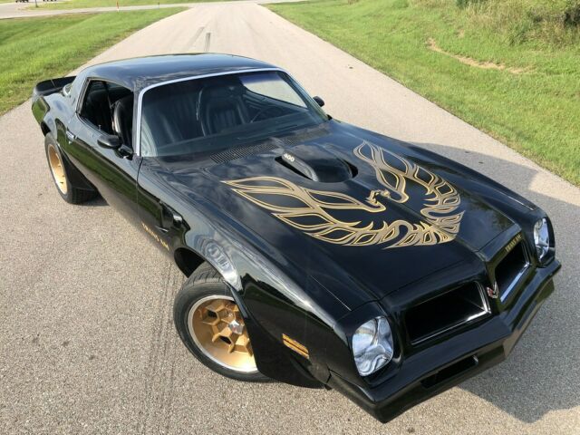 1976 Pontiac Trans Am 400, Auto, 62k miles, exceptional condition - photo 2