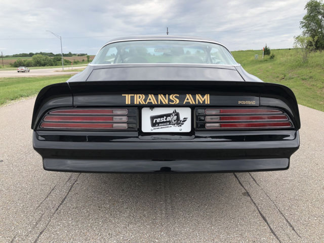 1976 Pontiac Trans Am - 4 Speed, New Paint - Black and Decals, Perfect - photo 7