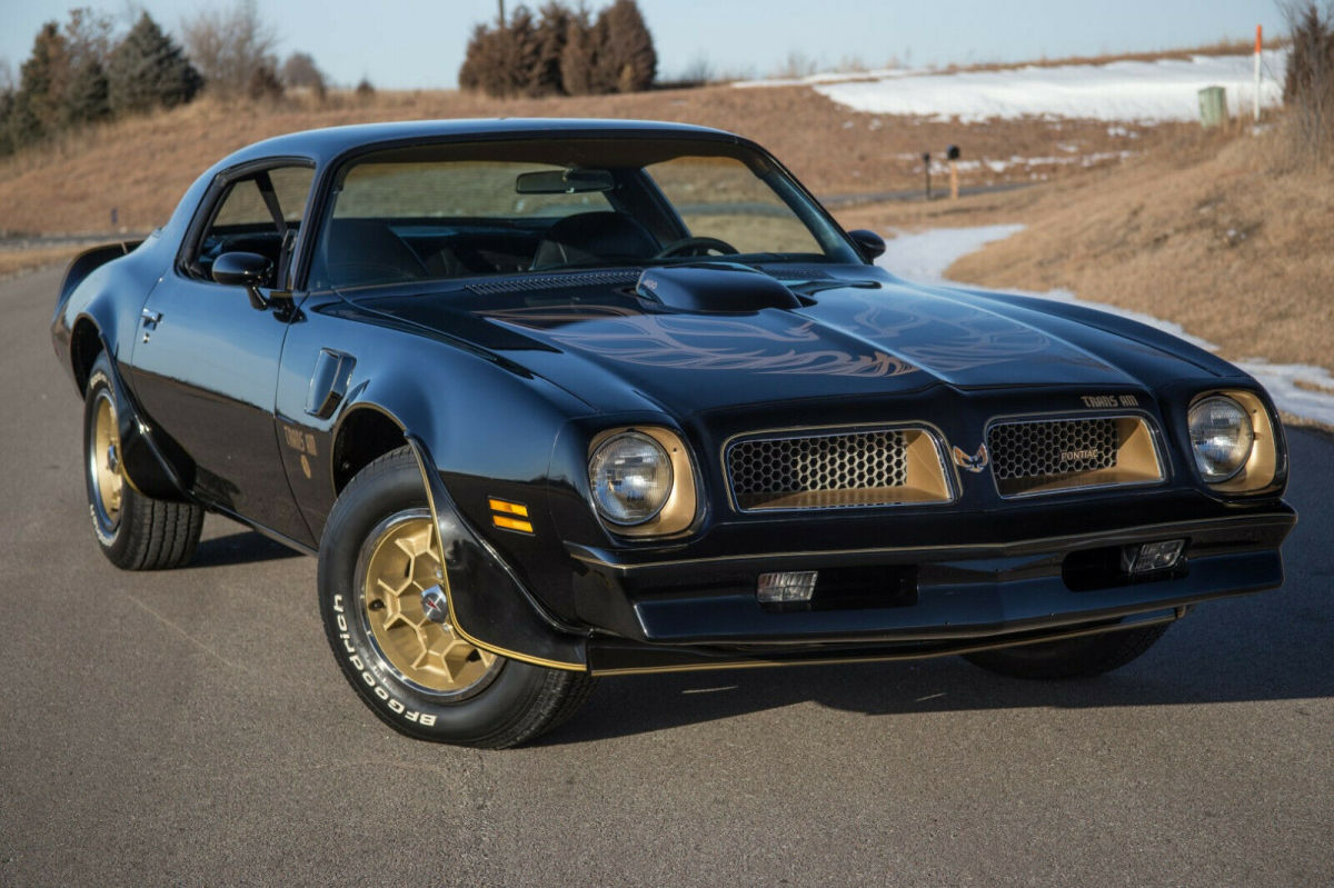1976 Pontiac Trans Am , SE Special Edition - Y82, 400 Auto, Restored - photo 3