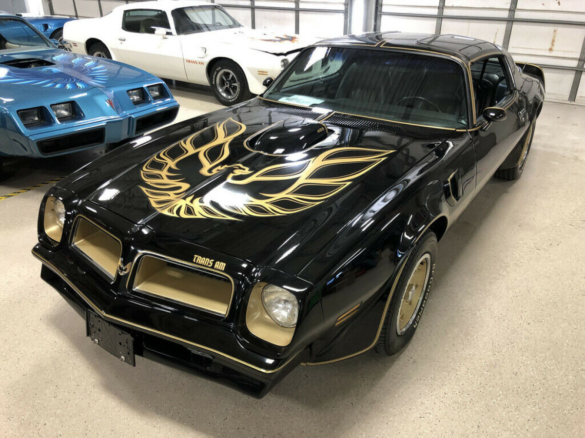 1976 Pontiac Trans Am Y82 SE, 455 - 4 Speed, 17k original miles - photo 3