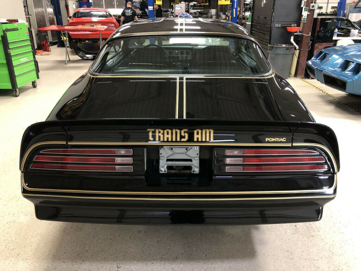 1976 Pontiac Trans Am Y82 SE, 455 - 4 Speed, 17k original miles - photo 5