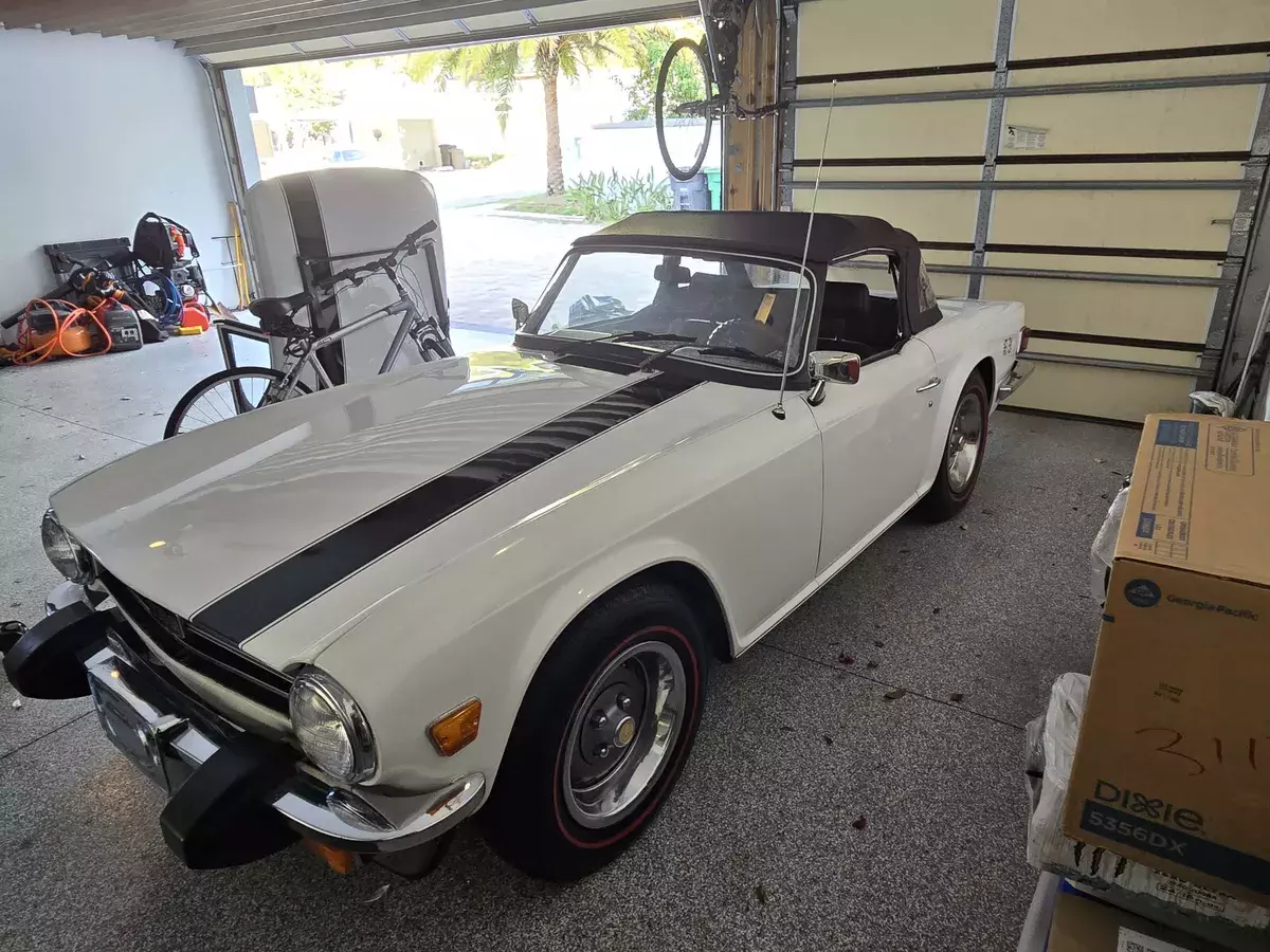 1976 TRIUMPH TR-6 4 speed overdrive 1976 Triumph TR-6