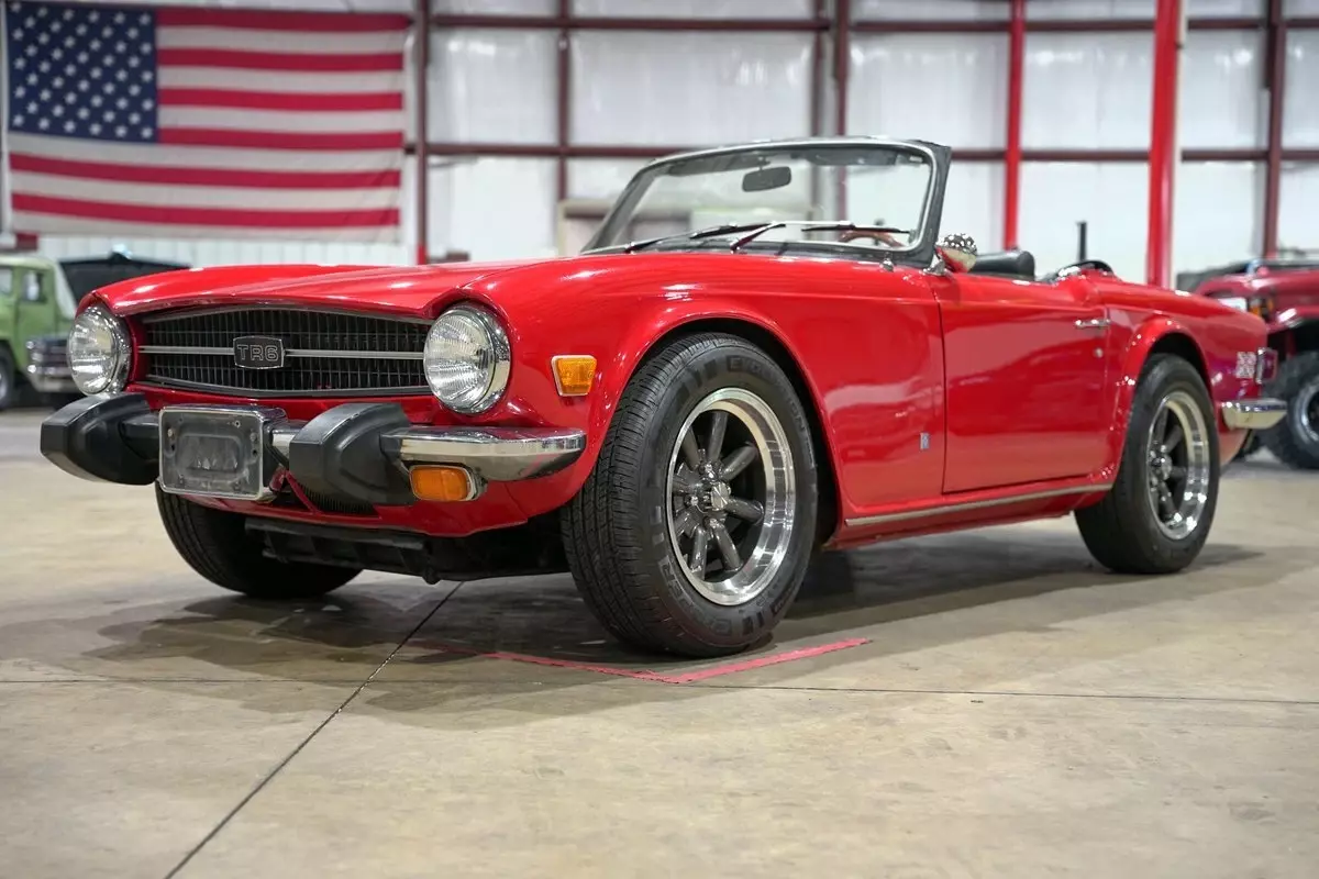 1976 Triumph TR6 Convertible 71221 Miles Pimento Red Convertible 2.5L I6 1976 Triumph TR-6 Convertible