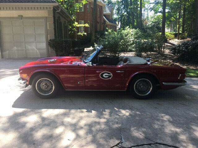 1976 Triumph TR-6 Convertible - photo 2