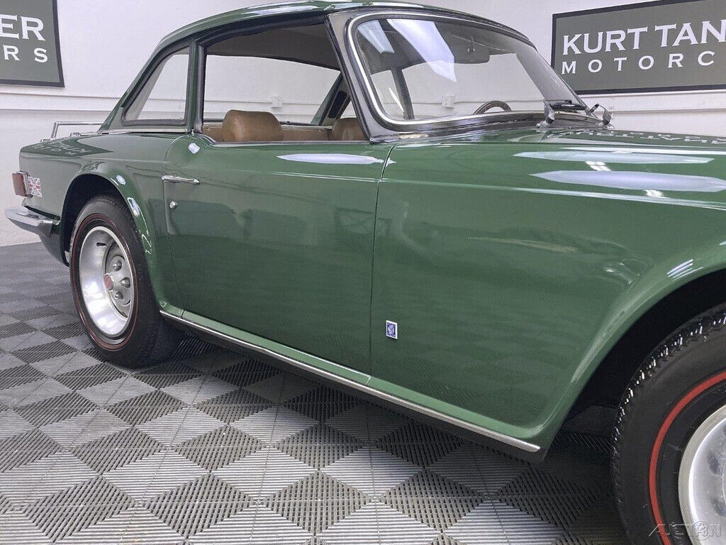 1976 Triumph TR-6 1976 TRIUMPH TR6. BRITISH RACING GREEN WITH TAN TRIM - photo 7