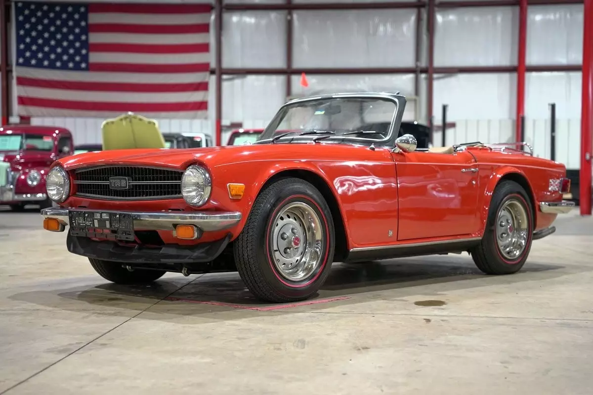1976 Triumph TR6 Roadster 20144 Miles Pimento Red Convertible 2.5L I6 4-Speed Ma 1976 Triumph TR-6 Roadster