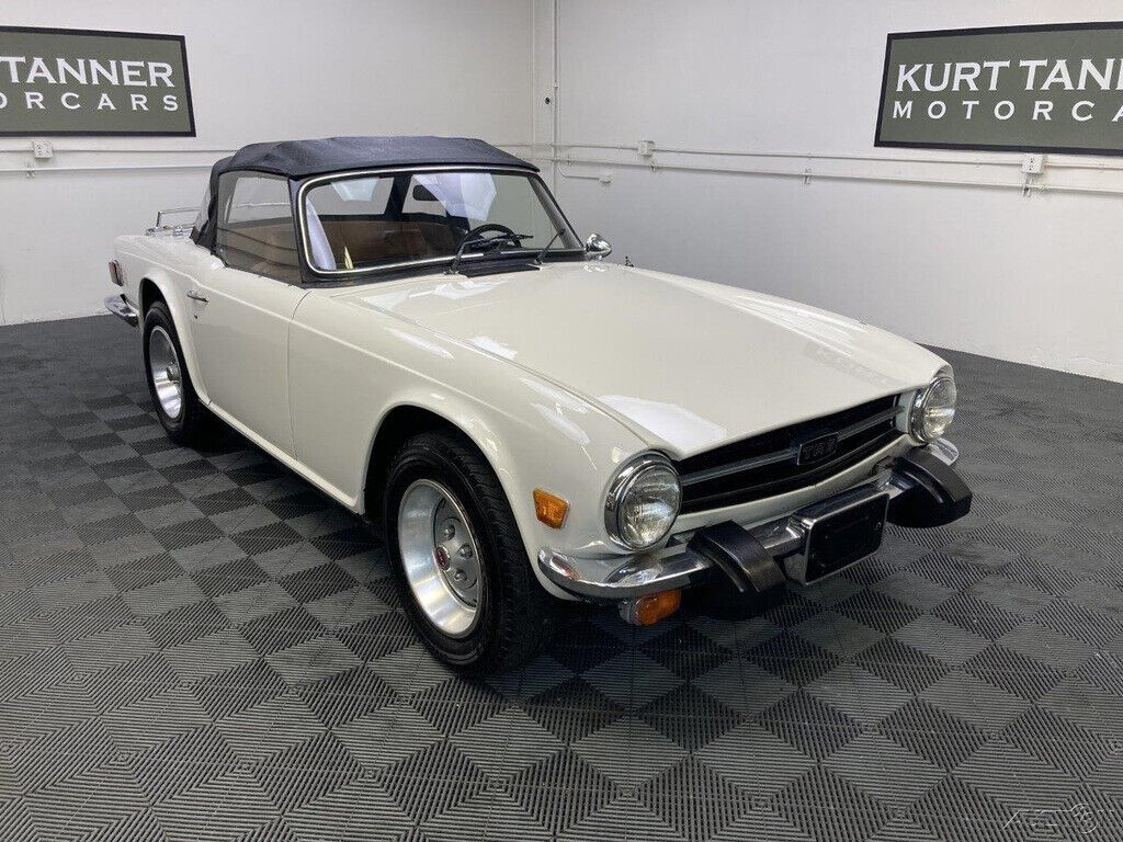 1976 Triumph TR-6 1976 TRIUMPH TR6 CONVERTIBLE. NEW WHITE WITH BEIGE TRIM - photo 13