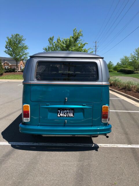 1976 Volkswagen Bus/Vanagon - photo 3