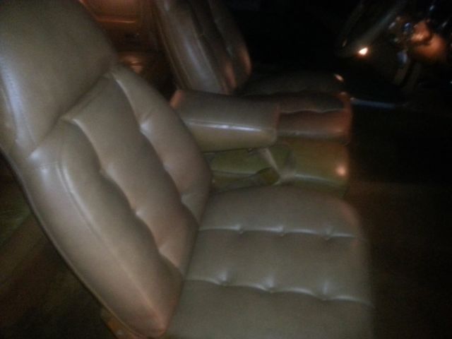 1976 Chrysler Cordoba 1of 1 - photo 2