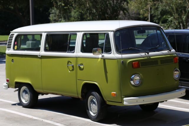 1976 Volkswagen Microbus Tb2 1976 Volkswagen Bus/Vanagon