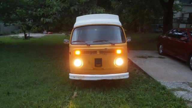 1976 Volkswagen Riviera Camper 1976 Volkswagen Bus/Vanagon