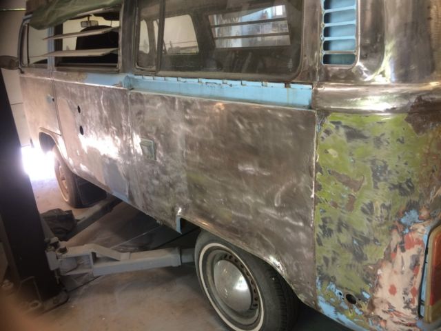 1976 Volkswagen T2 Westfalia Bay Window Bus 1976 Volkswagen Bus/Vanagon Westfalia