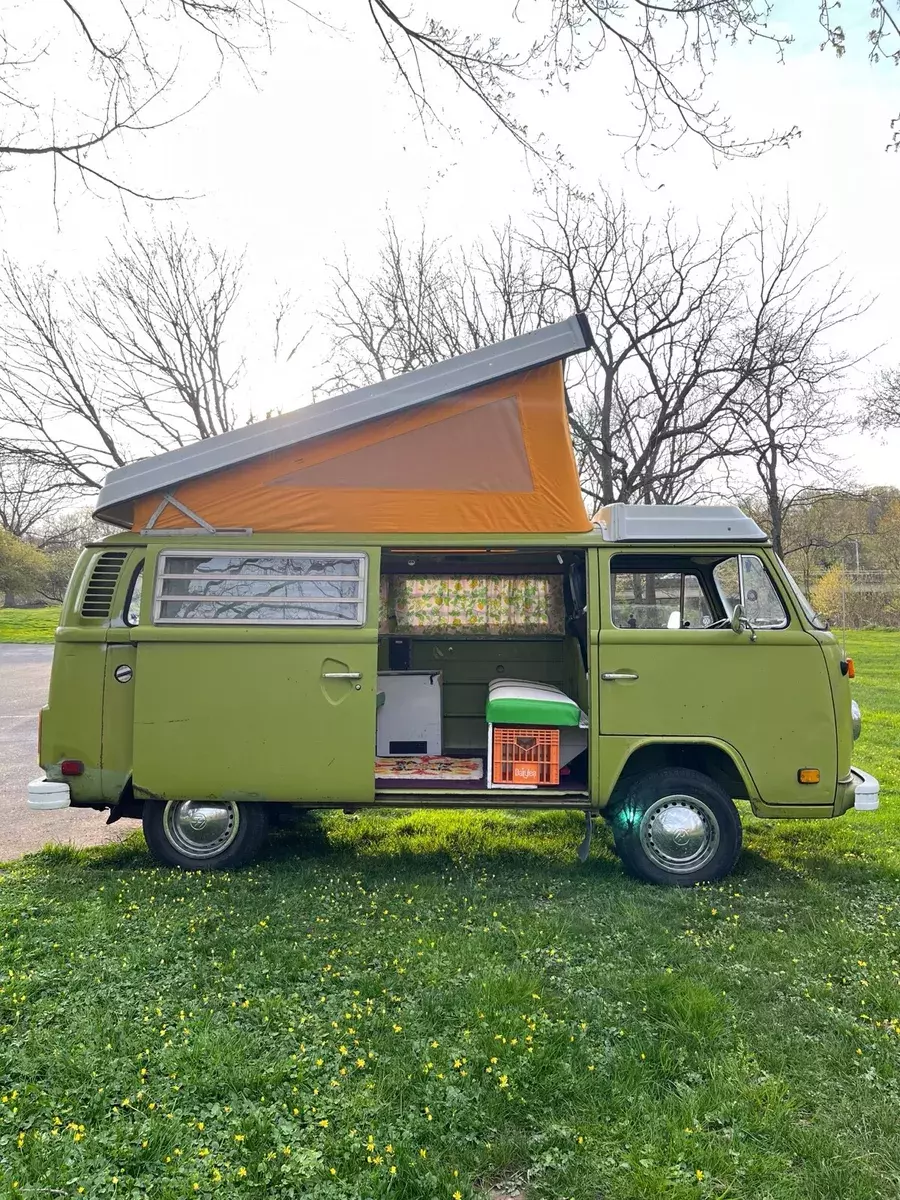 1976 Volkswagen Vanagon Van Green 1976 Volkswagen Vanagon