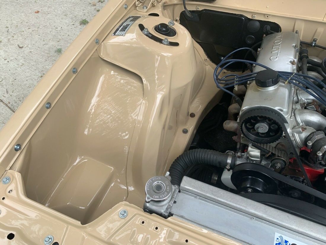 1976 Volvo 240 - photo 10