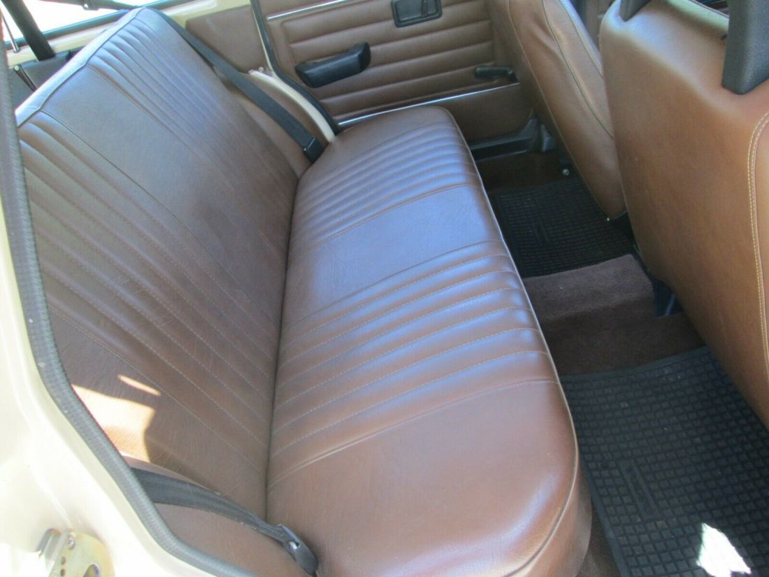 1976 Volvo 240 - photo 10