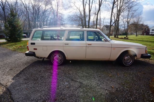 1976 Volvo 240 DL - photo 3