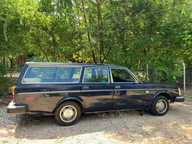 1976 Volvo 240