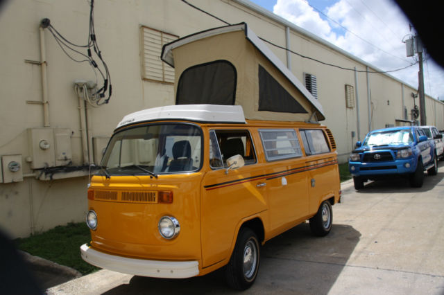 1976 VW Bus Westfalia Camper baywindow 1976 Volkswagen Bus/Vanagon