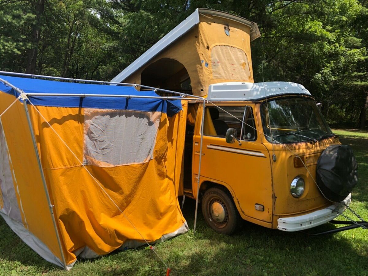 1976 VW Bus Westfalia Campmobile Camper Sink icebox sleeps 4 2.0 Motor 1976 Volkswagen Bus/Vanagon