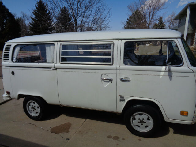 1976 VW Westfailia Tin Top 1976 Volkswagen Bus/Vanagon