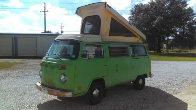 1976 VW Westfalia Deluxe Campmobile Kermit 1976 Volkswagen Bus/Vanagon