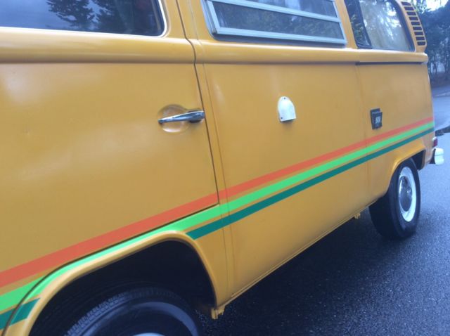 1976 Volkswagen Bus/Vanagon Westfalia Full Camper with Pop-Top - photo 7