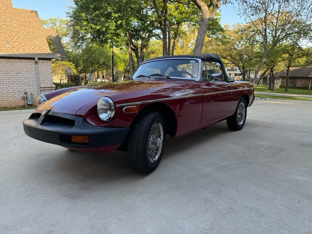 1977 MG MGB - photo 2
