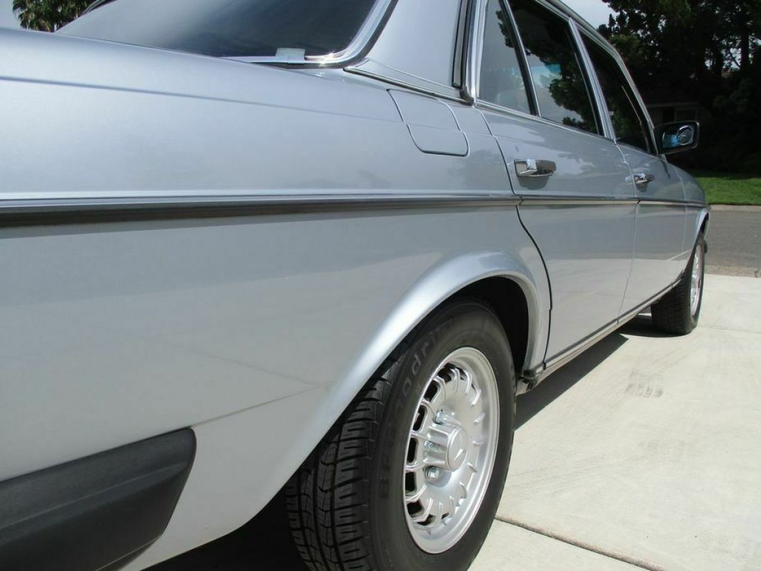 1984 Mercedes-Benz 300-Series Impeccable 300D Turbo Diesel CA Survivor - photo 2