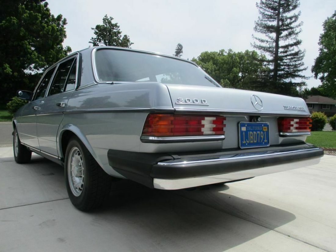 1984 Mercedes-Benz 300-Series Impeccable 300D Turbo Diesel CA Survivor - photo 3