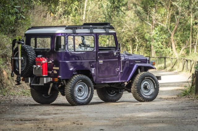 1982 Toyota FJ40 Land Cruiser -- - photo 7