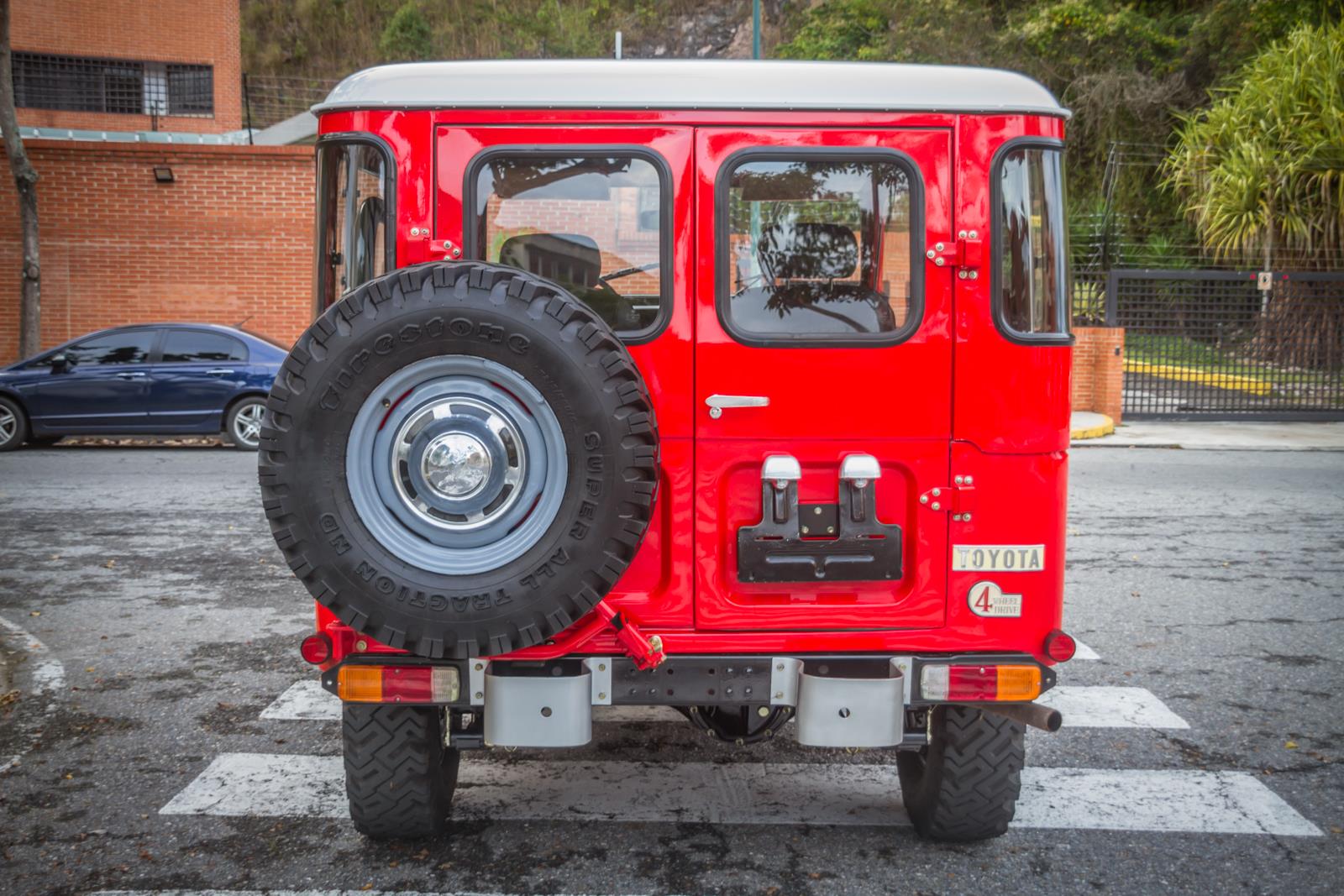 1977 Toyota Land Cruiser 2-door SUV - photo 7