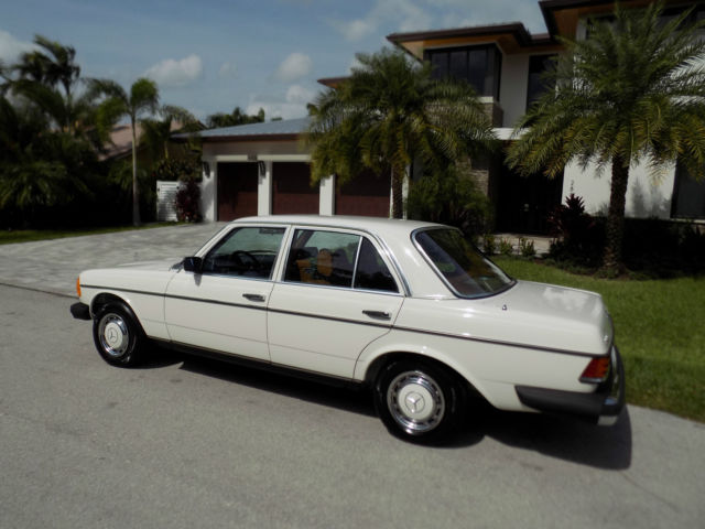 1977 Mercedes-Benz 300-Series 300 D - photo 3