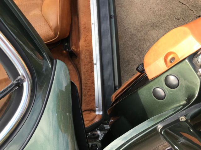 1977 Porsche 911 49k Time-Capsule, original paint, books - photo 13