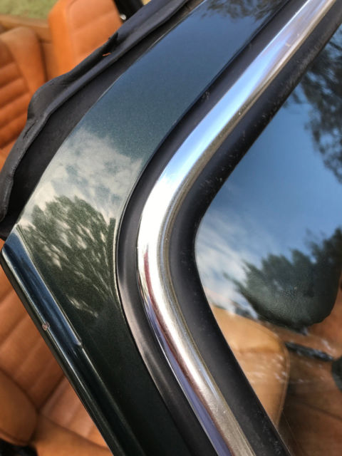 1977 Porsche 911 49k Time-Capsule, original paint, books - photo 7