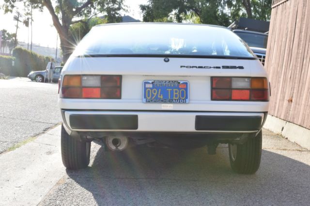 1977 Porsche 924 Hatchback - photo 4