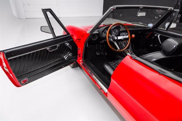 1977 Alfa Romeo 2000 Veloce Spider Convertible - photo 12