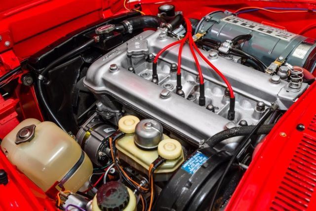 1977 Alfa Romeo 2000 Veloce Spider (WINTER CLEARANCE SALE $12,900) - photo 7