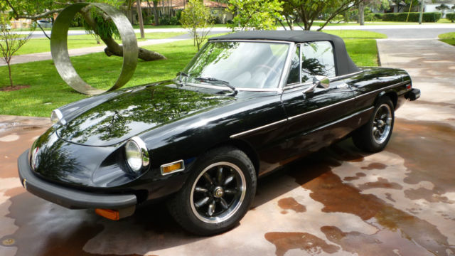 1977 Alfa Romeo Spider Veloce Convertible 2-Door 2.0L in great driving condition 1977 Alfa Romeo Spider