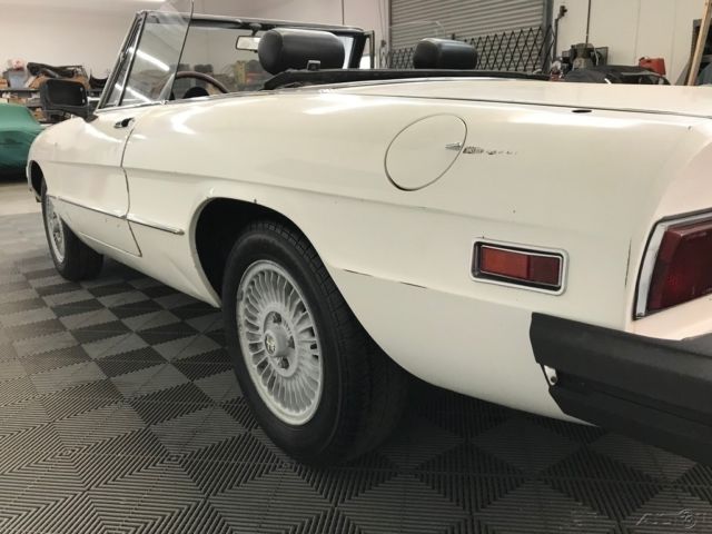 1977 Alfa Romeo Spider 5-SPEED. ALLOYS. 2.0 LITER FUEL INJECTION. - photo 11