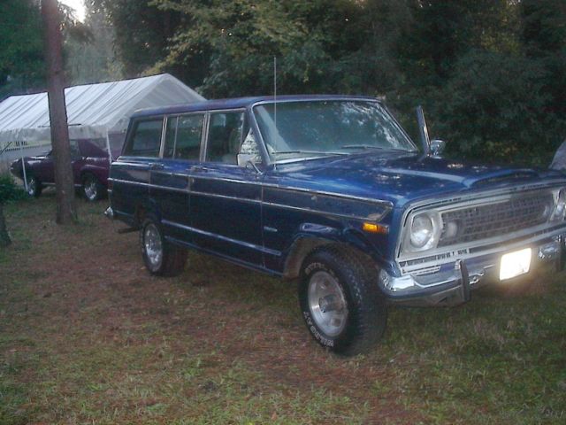 1977 Jeep Wagoneer loaded - photo 2