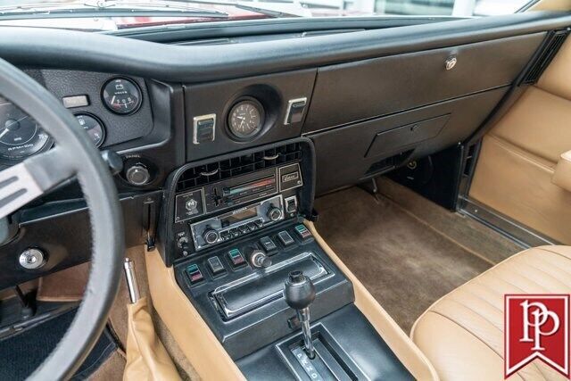 1977 Aston Martin Vantage Series III Sport Saloon - photo 11