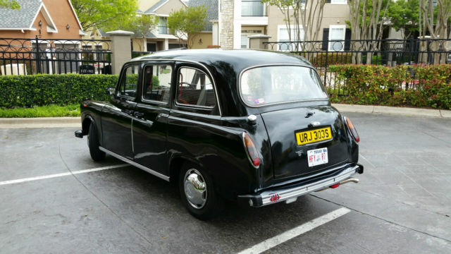 1977 Austin FX4 - photo 3