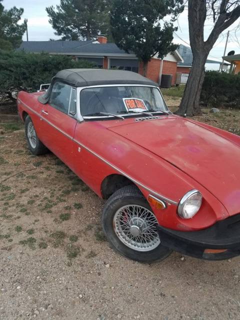 1977 British MGB convertible. Runs good, 4 speed manual transmission. 1977 MG MGB
