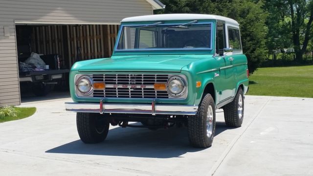 1977 Bronco 302, PS, PB, AC Delux Trim, Nicest one around BAR NONE 1977 Ford Bronco