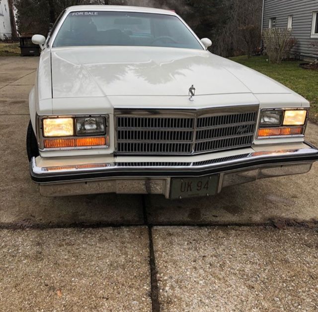 1977 Buick Regal White - photo 3